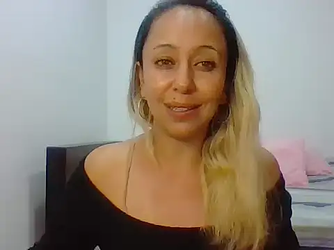 leah susman online show from November 12, 2025, 1:28 am