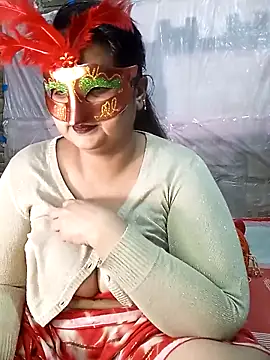 Snapshot of Tanisha-Chy chatting on December 15, 2025, 5:28 pm Tanisha-Chy online show from December 15, 2025, 5:28 pm