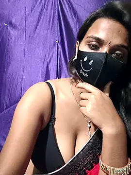 Snapshot of cutie_pei002 chatting on November 3, 2025, 4:41 pm cutie pei002 online show from November 3, 2025, 4:41 pm