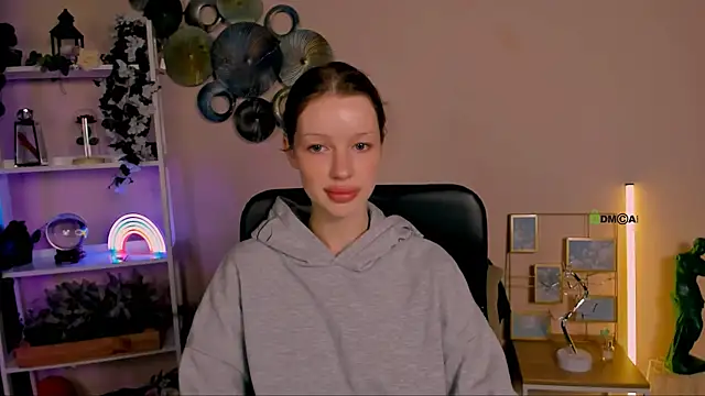 khloebeauty online show from May 11, 2026, 5:46 am