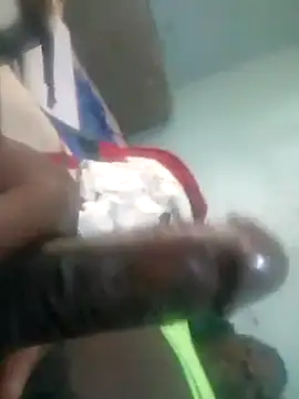 Snapshot of Mrhugeblack chatting on September 24, 2025, 8:28 am Mrhugeblack online show from September 24, 2025, 8:28 am