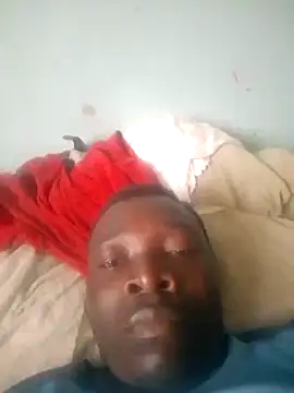 Snapshot of Mrhugeblack chatting on September 28, 2025, 8:31 am Mrhugeblack online show from September 28, 2025, 8:31 am