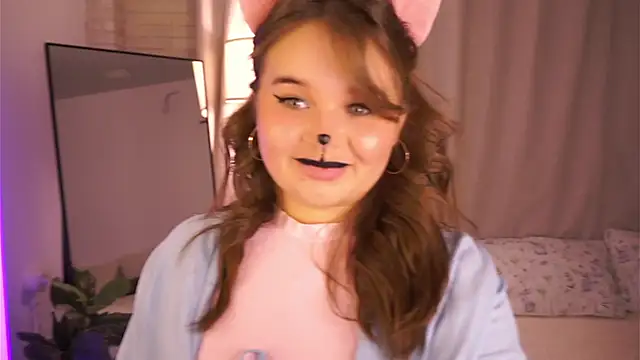 Snapshot of Anna_Nicol chatting on October 28, 2025, 1:25 pm Anna Nicol online show from October 28, 2025, 1:25 pm