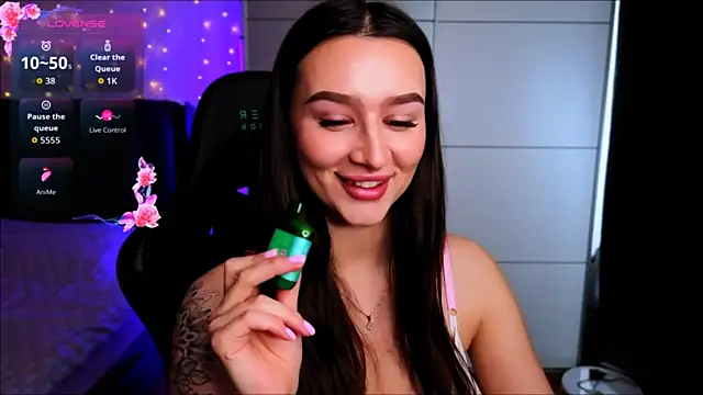 Veronica Larsson online show from February 20, 2026, 9:32 am