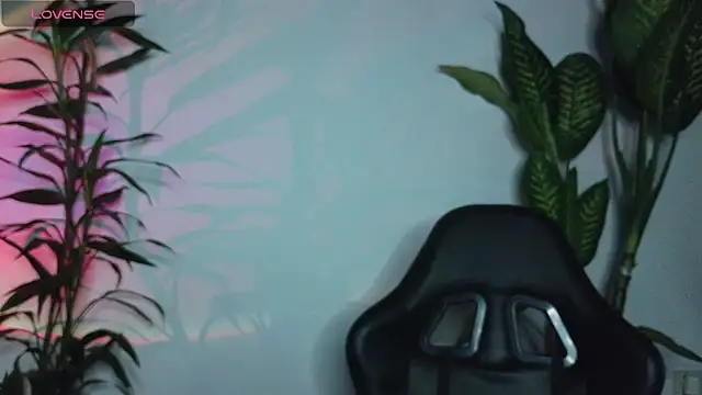 bri von dhara   online show from March 26, 2026, 4:12 pm