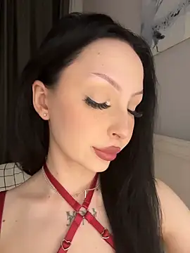 Snapshot of Lina_Thornton_ chatting on May 13, 2026, 6:49 pm Lina Thornton online show from May 13, 2026, 6:49 pm