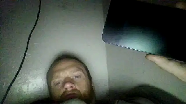 Hurri21 online show from November 17, 2025, 10:48 pm