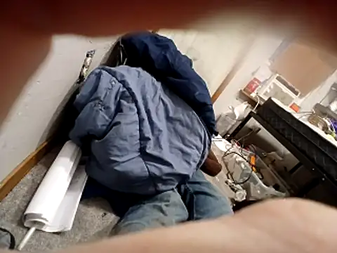 Hurri21 online show from December 21, 2025, 5:58 am