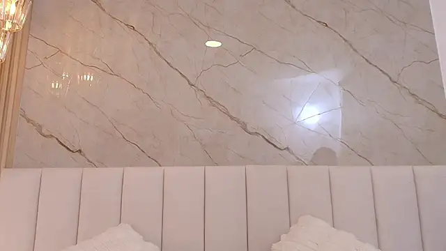 GraceMontgomery online show from November 20, 2025, 1:11 pm