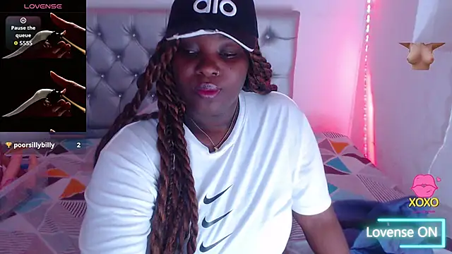 ebony NeighborMoans online show from November 6, 2025, 3:29 am