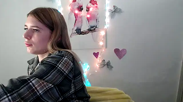 JuiceLips   online show from November 27, 2025, 1:57 pm