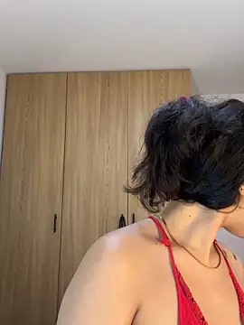 CatadeLuca online show from October 1, 2025, 2:34 pm