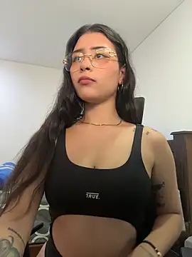 CatadeLuca online show from April 6, 2026, 3:35 pm