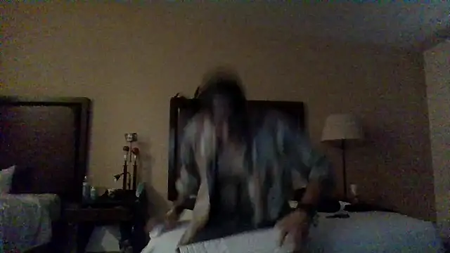 Hothotboyg online show from May 17, 2026, 5:09 pm