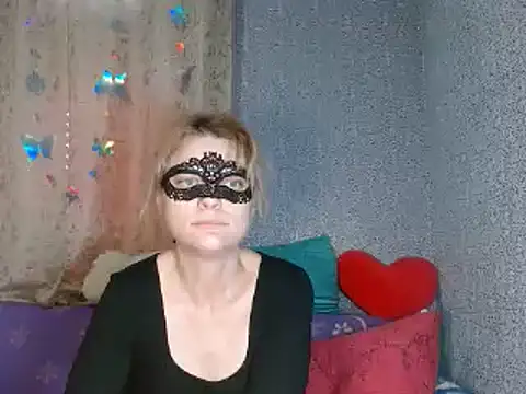 Miss Nona online show from October 21, 2025, 12:17 pm