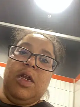 Snapshot of wishuhope4 chatting on October 28, 2025, 10:23 pm wishuhope4 online show from October 28, 2025, 10:23 pm