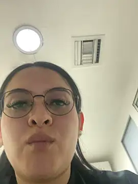 Snapshot of marianm29 chatting on November 28, 2025, 10:23 pm marianm29 online show from November 28, 2025, 10:23 pm