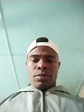 Snapshot of _yefez chatting on December 22, 2025, 10:18 pm yefez online show from December 22, 2025, 10:18 pm