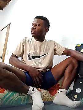 Snapshot of _yefez chatting on February 24, 2026, 4:05 pm yefez online show from February 24, 2026, 4:05 pm