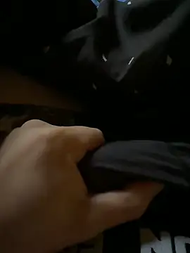 escobryuf online show from November 1, 2025, 7:32 am