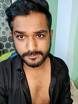 avi007p online show from September 19, 2025, 10:43 pm