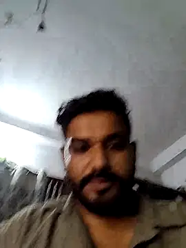 Snapshot of avi007p chatting on June 5, 2026, 5:40 pm avi007p online show from June 5, 2026, 5:40 pm