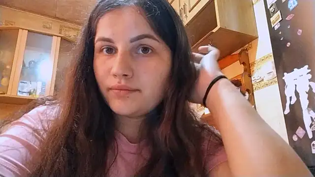 DierdreCousineau online show from September 14, 2025, 10:47 am