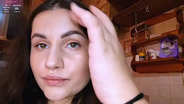 DierdreCousineau online show from October 7, 2025, 10:56 am