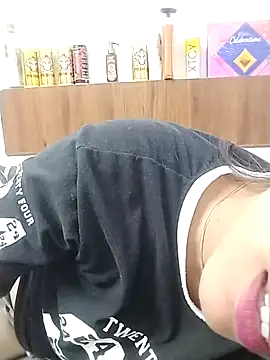 Sexy vernilla online show from November 2, 2025, 5:26 pm