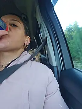 Snapshot of GoddessChantelle chatting on November 17, 2025, 1:17 pm GoddessChantelle online show from November 17, 2025, 1:17 pm