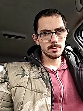 Snapshot of Ludo62128 chatting on November 24, 2025, 1:11 pm Ludo62128 online show from November 24, 2025, 1:11 pm