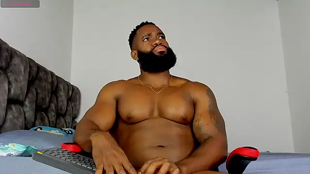 Snapshot of james_musclebbc chatting on March 8, 2026, 5:17 pm james musclebbc online show from March 8, 2026, 5:17 pm