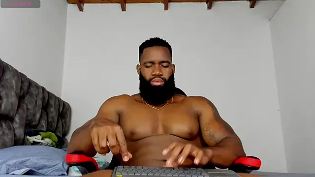 Snapshot of james_musclebbc chatting on March 16, 2026, 7:18 pm james musclebbc online show from March 16, 2026, 7:18 pm