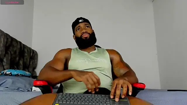 Snapshot of james_musclebbc chatting on March 30, 2026, 11:39 pm james musclebbc online show from March 30, 2026, 11:39 pm