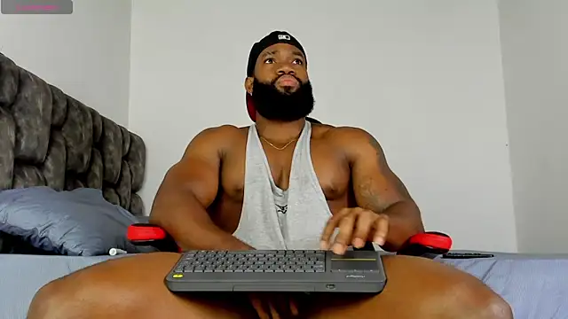 Snapshot of james_musclebbc chatting on April 3, 2026, 12:03 pm james musclebbc online show from April 3, 2026, 12:03 pm