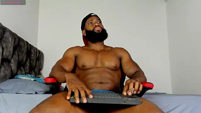 Snapshot of james_musclebbc chatting on May 17, 2026, 2:02 pm james musclebbc online show from May 17, 2026, 2:02 pm