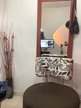 Snapshot of DEMOND_333 chatting on September 23, 2025, 8:12 pm DEMOND 333 online show from September 23, 2025, 8:12 pm