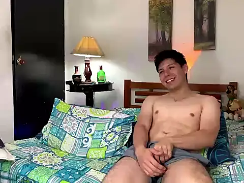 Snapshot of DEMOND_333 chatting on October 16, 2025, 2:51 pm DEMOND 333 online show from October 16, 2025, 2:51 pm