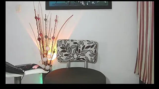 Snapshot of DEMOND_333 chatting on November 27, 2025, 9:11 am DEMOND 333 online show from November 27, 2025, 9:11 am