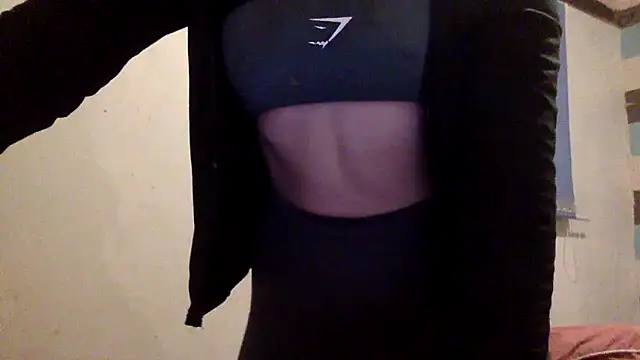 Snapshot of Bellababexox_ chatting on October 6, 2025, 5:27 am Bellababexox online show from October 6, 2025, 5:27 am