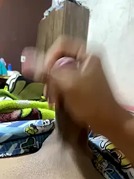 Snapshot of marcqueim chatting on October 18, 2025, 9:48 pm marcqueim online show from October 18, 2025, 9:48 pm