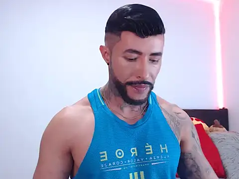 andrea de lucaa online show from November 14, 2025, 3:16 am