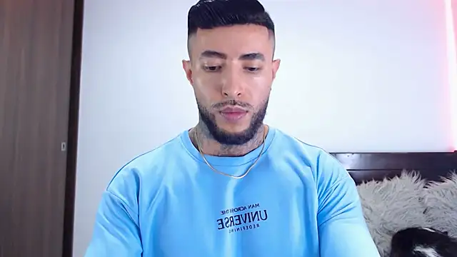 andrea de lucaa online show from December 20, 2025, 2:40 am