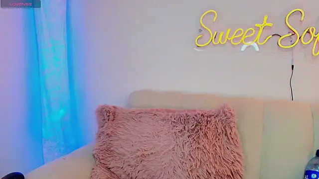 Snapshot of sofi_sweet_7 chatting on November 29, 2025, 8:56 pm sofi sweet 7 online show from November 29, 2025, 8:56 pm