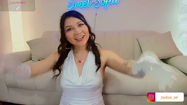 Snapshot of sofi_sweet_7 chatting on December 14, 2025, 8:13 pm sofi sweet 7 online show from December 14, 2025, 8:13 pm