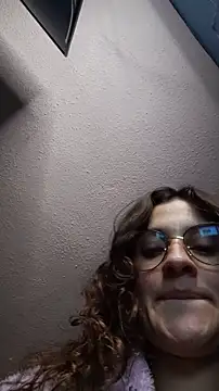 lindasyt online show from March 7, 2026, 3:47 am