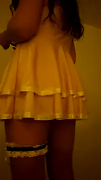 Snapshot of LeemaBean chatting on October 16, 2025, 4:24 am LeemaBean online show from October 16, 2025, 4:24 am