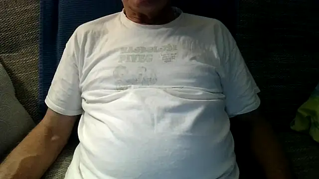 velikifant7 online show from April 5, 2026, 5:43 pm