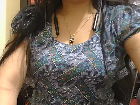 Snapshot of fairy_queen07 chatting on November 16, 2025, 6:08 am fairy queen07 online show from November 16, 2025, 6:08 am