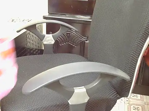 Snapshot of fairy_queen07 chatting on November 30, 2025, 8:13 pm fairy queen07 online show from November 30, 2025, 8:13 pm